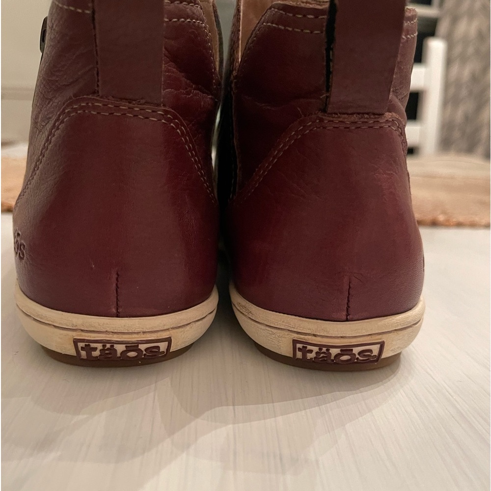 Taos Footwear Burgundy Ankle Boots - Picture 5 of 10